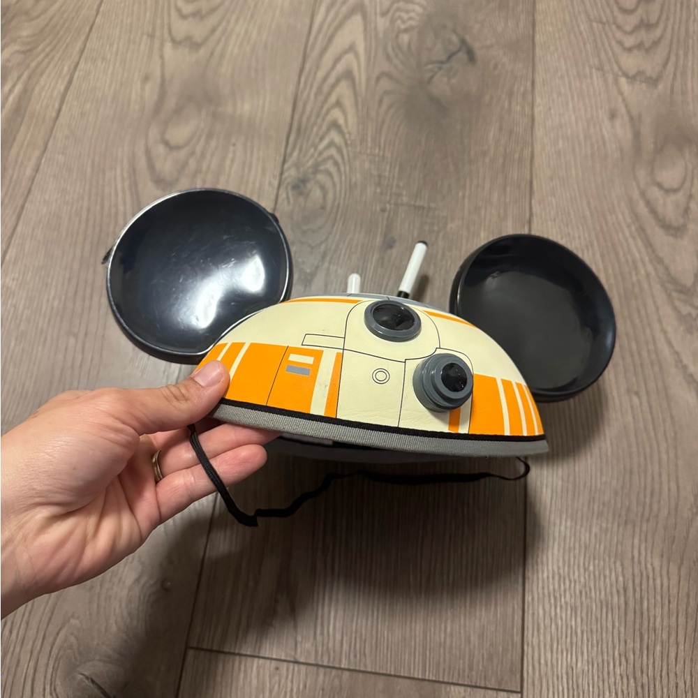 Disney Star Wars Gray and White Hat Droid Ears Adult Size Unisex